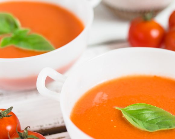 sopa de tomate assado